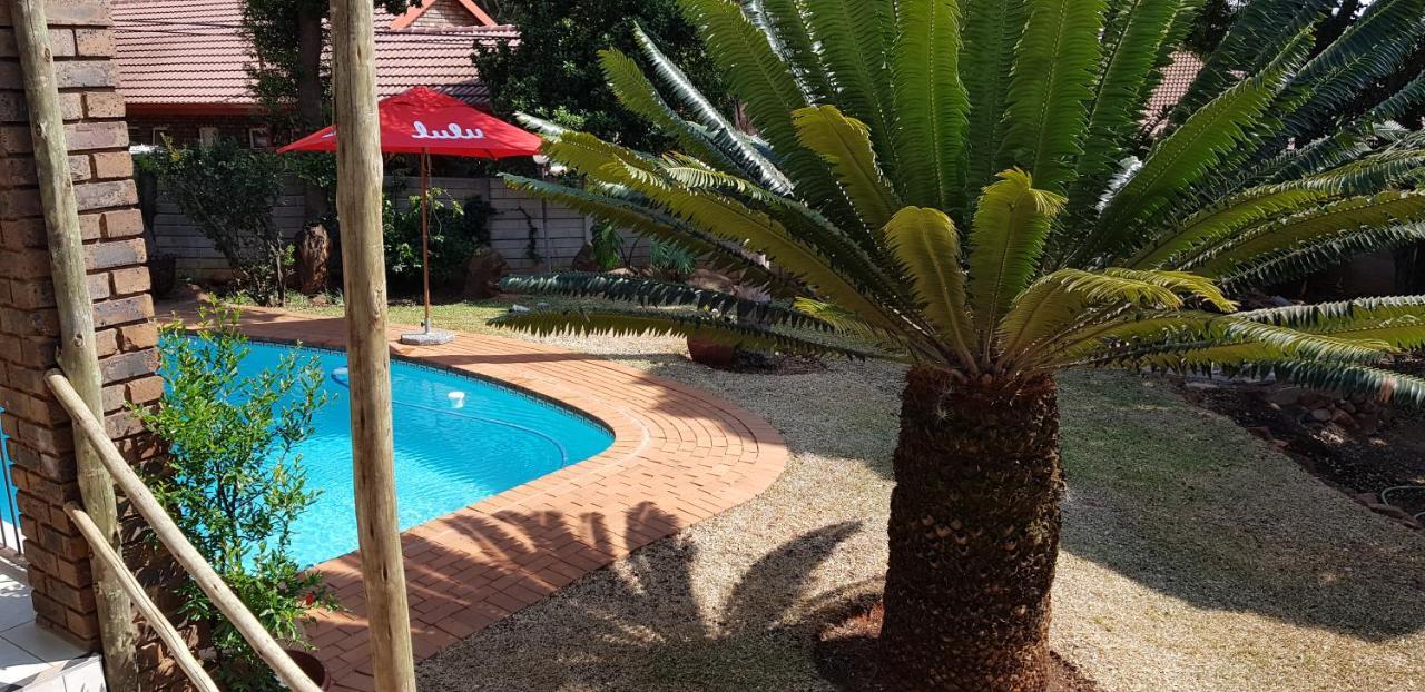 House Mulberry Guesthouse Pretoria-Noord Esterno foto